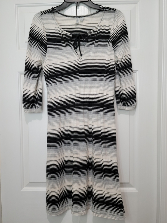 Old Navy Dresses & Skirts - Old Navy Black and White Striped Midi Dress with Tie Neck